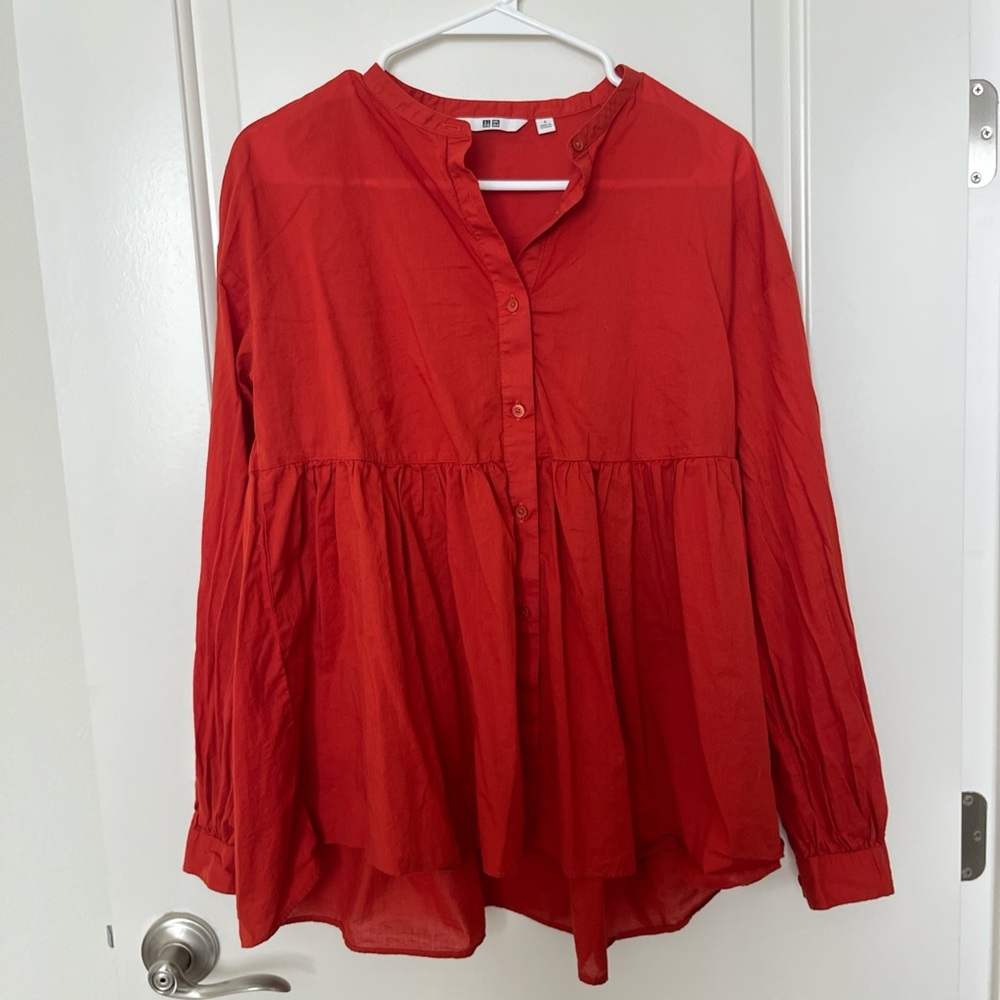 Uniqlo Scarlet Button-Up Blouse
